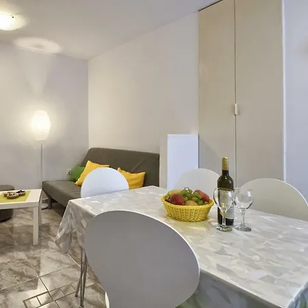 Eviana Private Apartment Pula